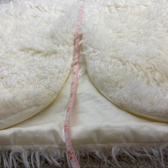 Justice Faux Fur Christmas Vest Front Hook Closure 12/14 - Picture 9 of 9